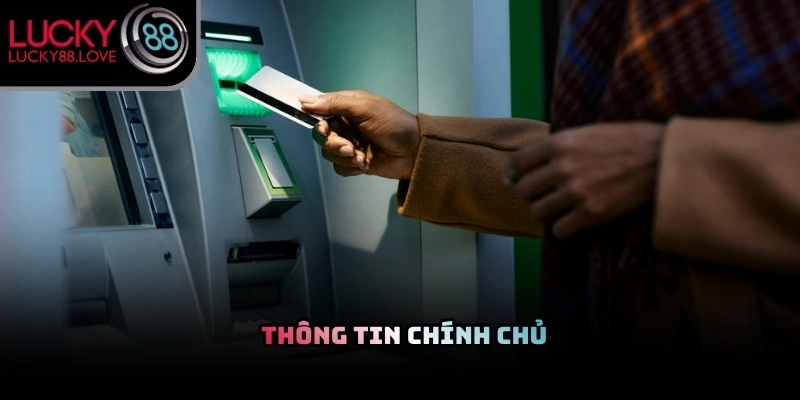 Bộ phận an ninh kiểm tra sự trùng khớp của thông tin tài khoản ngân hàng